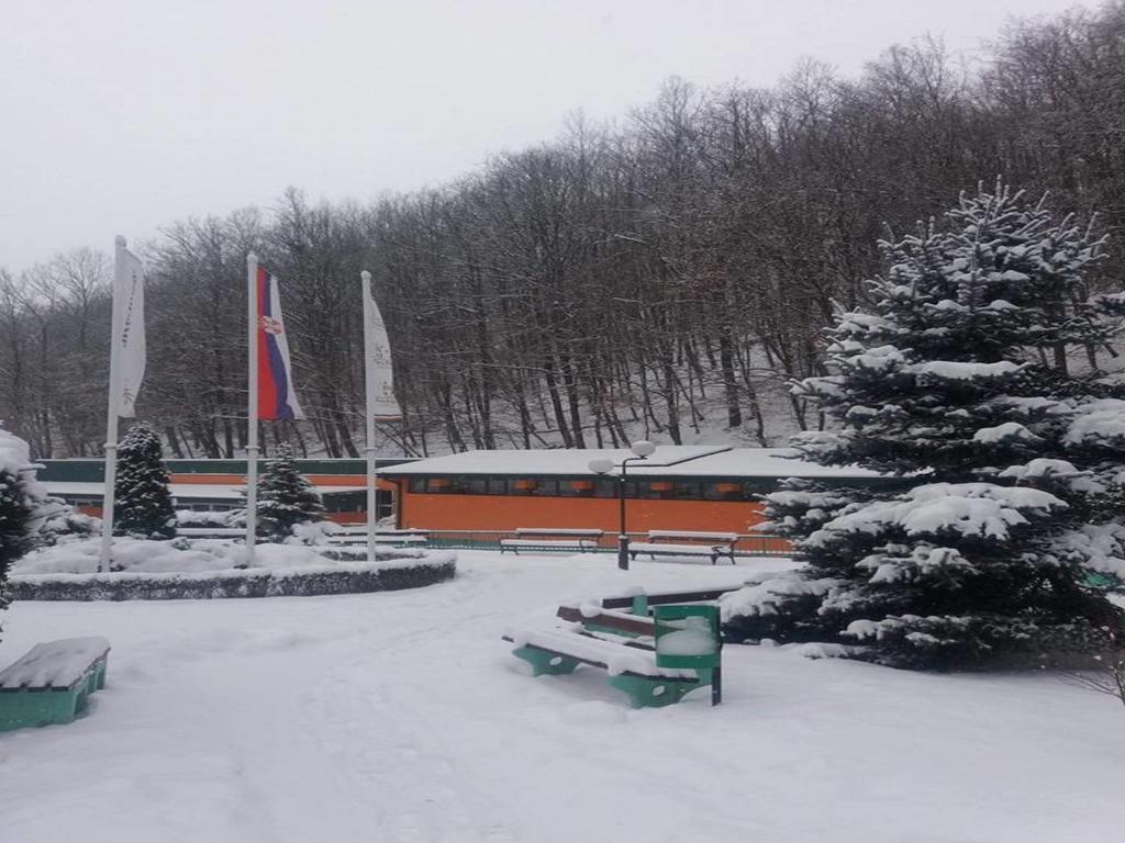 Guesthouse Edelnice Gornja Trepča Екстериор снимка